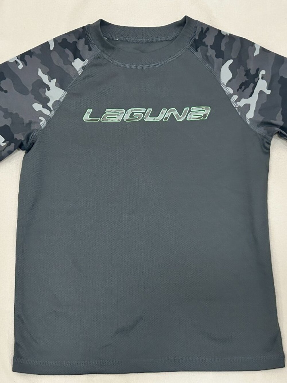 Bundle: (3) Swim Rash Guard - Size 8 - Picture 5 of 8